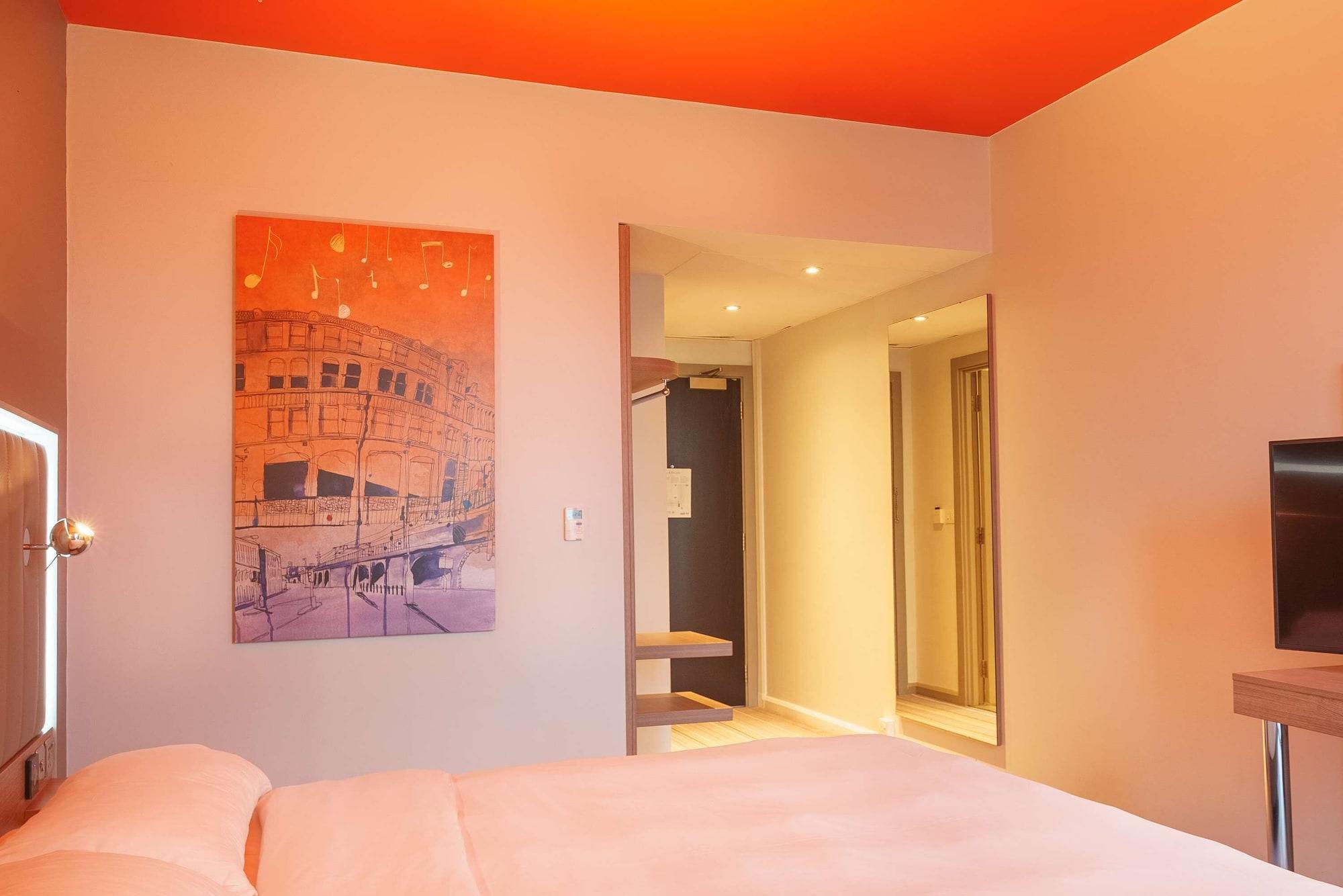 Radisson Centre, A Verified Net Zero 4*